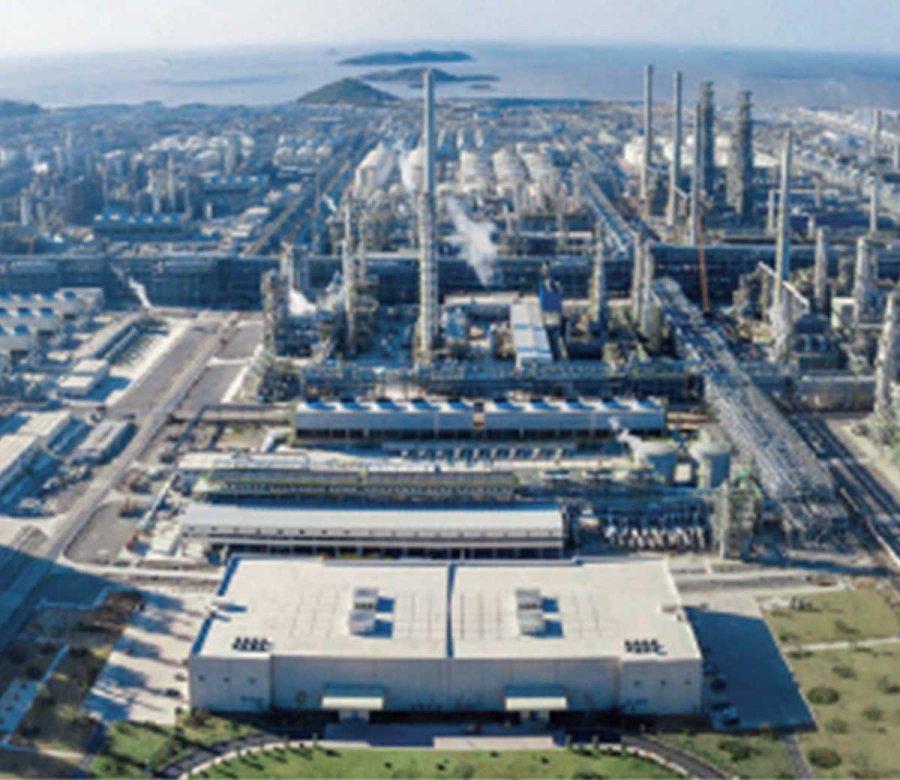 浙石化司4000万吨/年炼化一体化项目一、二期的设备二次基础灌浆